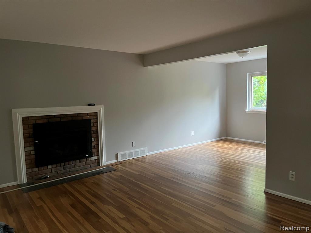 538 Langfield Street, Northville, MI 48167 — Photo 2