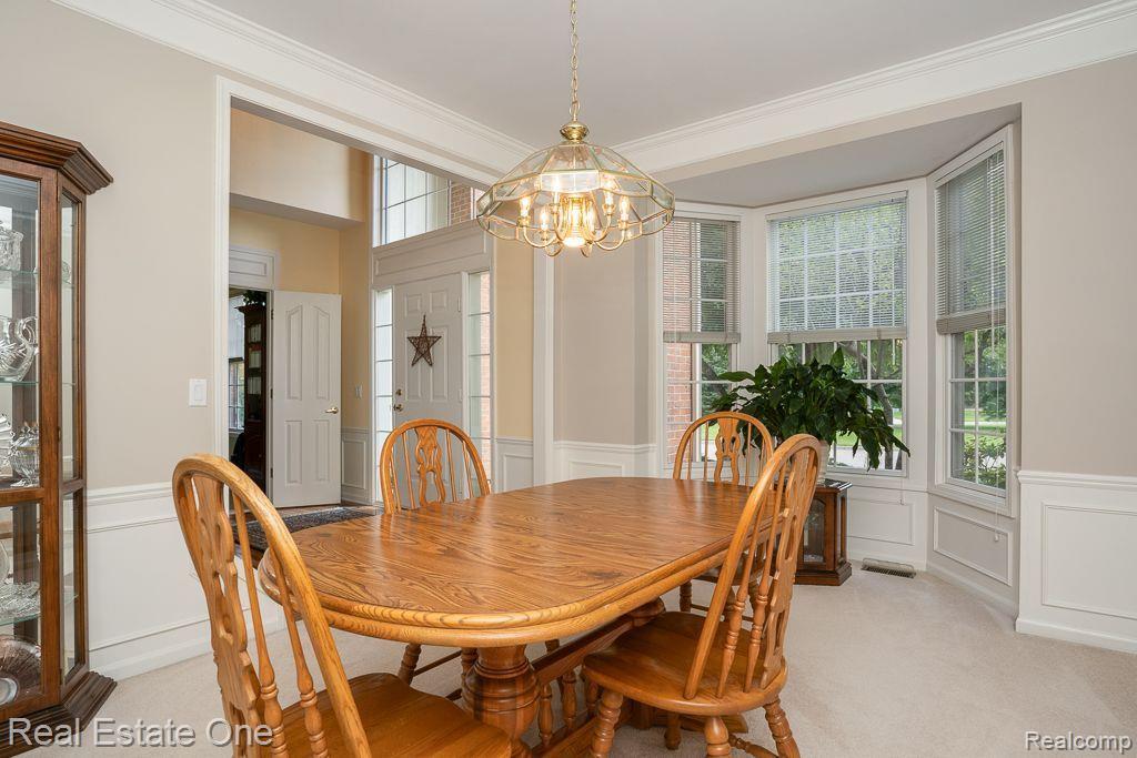 961 HOLLOW CORNERS, Rochester, MI 48307 — Photo 19