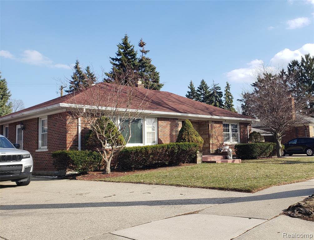 24816 CUSHING Avenue, Eastpointe, MI 48021 — front exterior