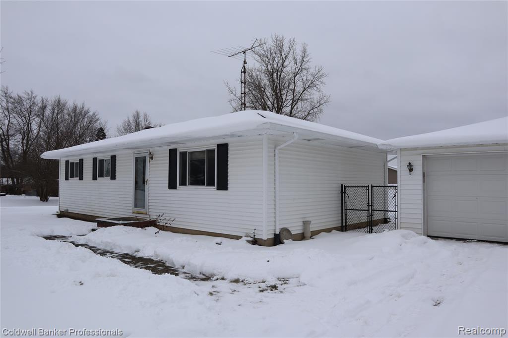 1279 Westbrooke Drive, Lapeer, MI 48446 — Photo 3
