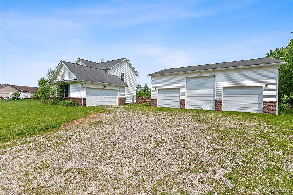 12172 Rynn Road, Emmett, MI 48022 — Photo 36