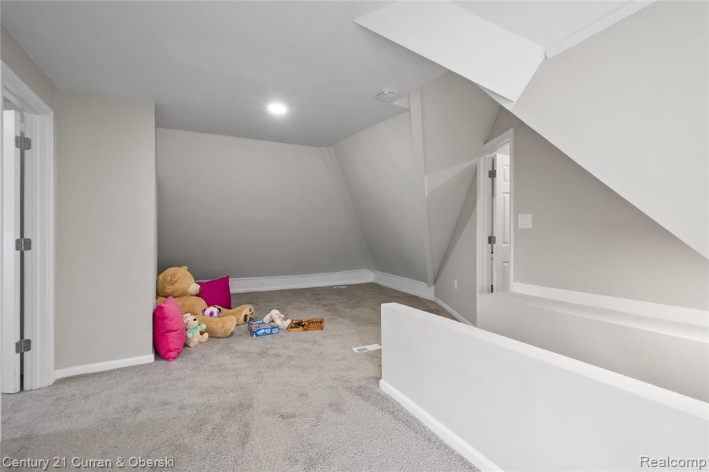 65 Melbourne Street, Detroit, MI 48202 — Photo 34