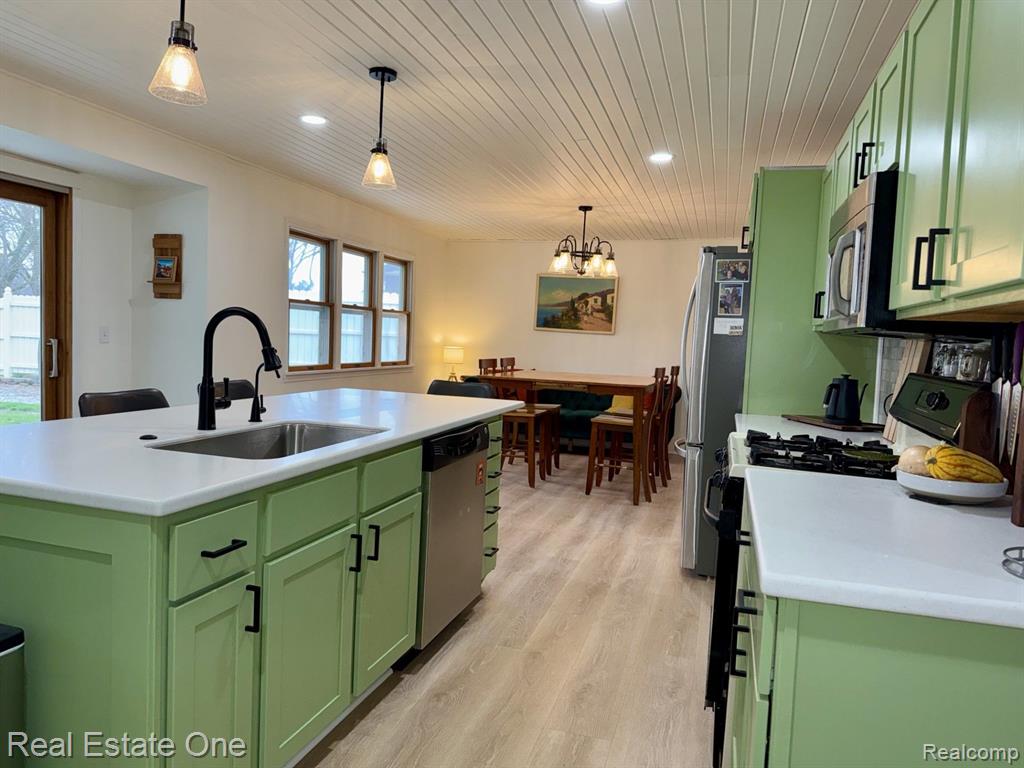 7075 YARMY Drive, Swartz Creek, MI 48473 — Photo 8