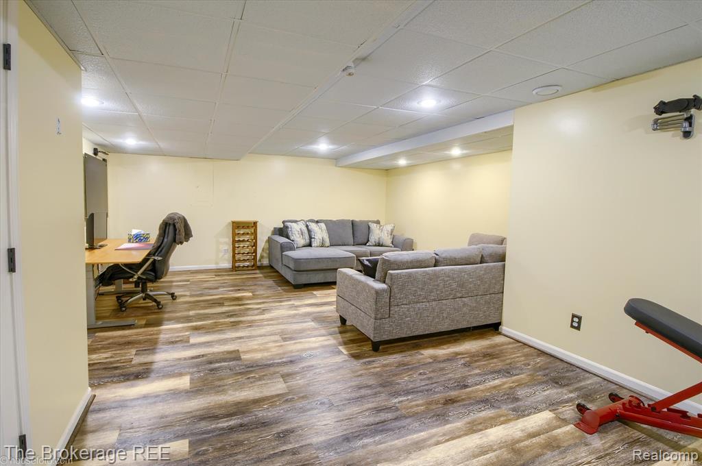 4449 Brighton Drive, Grand Blanc, MI 48439 — Photo 54