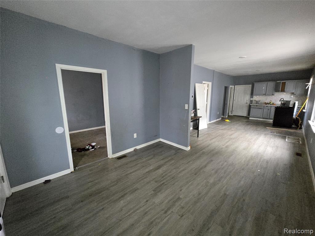8976 McClellan Street, Detroit, MI 48213 — Photo 27