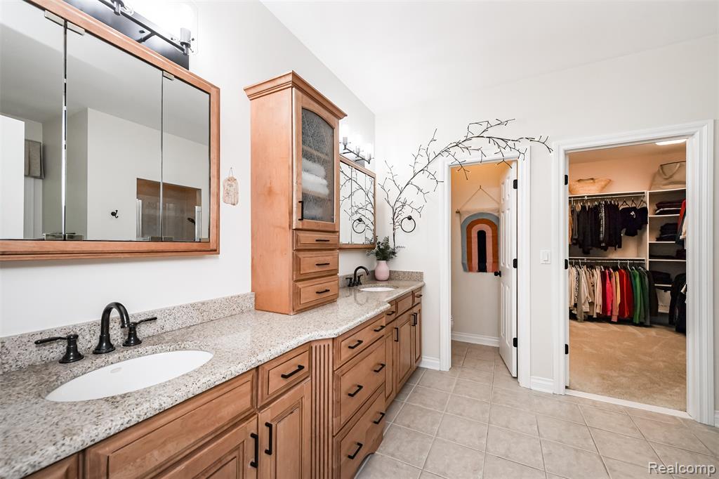 3376 Oak Park Drive, Saline, MI 48176 — Photo 28