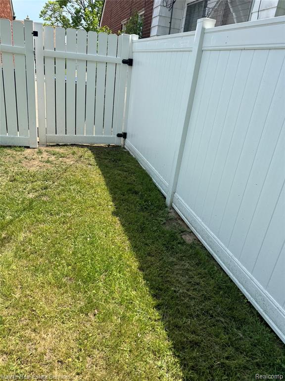 13585 Rockdale Street, Detroit, MI 48223 — Photo 36