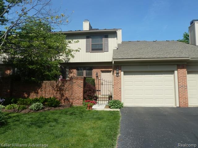 7016 Nottingham, West Bloomfield, MI — Photo 14
