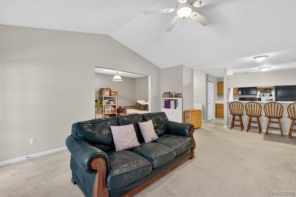 613 Curzon Court, 203, Howell, MI 48843 — Photo 7