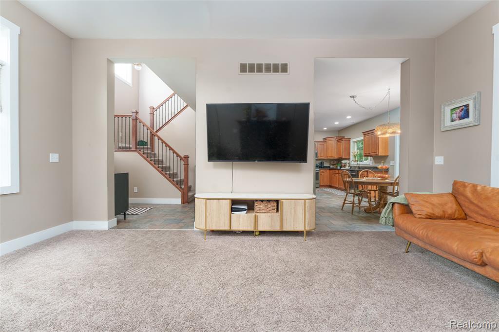 140 Skyline Drive, Howell, MI 48843 — Photo 27