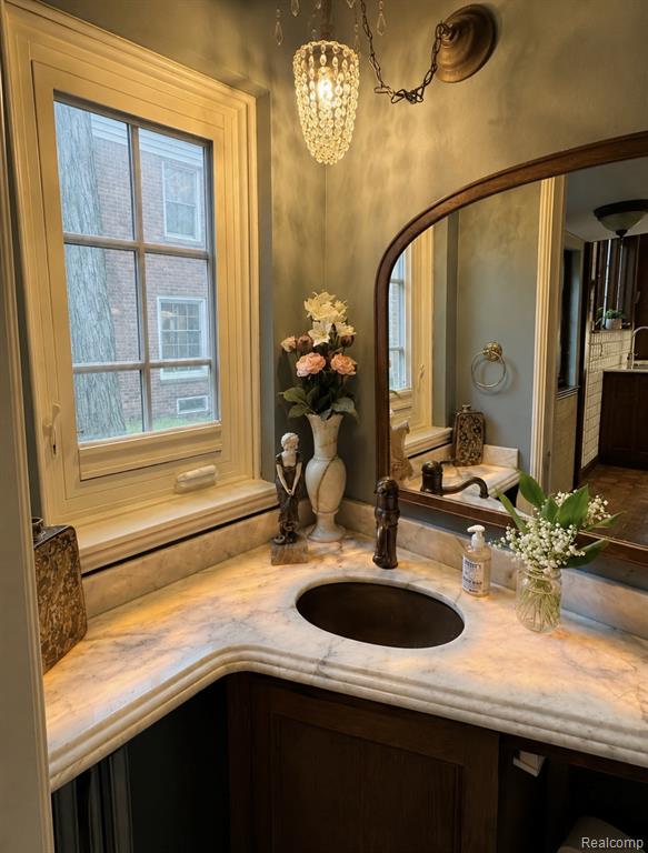 680 Wimbleton Drive, Birmingham, MI 48009 — Photo 18
