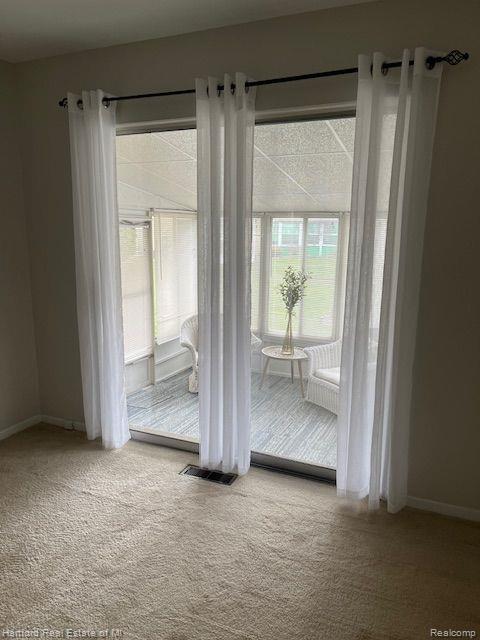50072 Helfer Boulevard, 50072, Wixom, MI 48393 — Photo 14