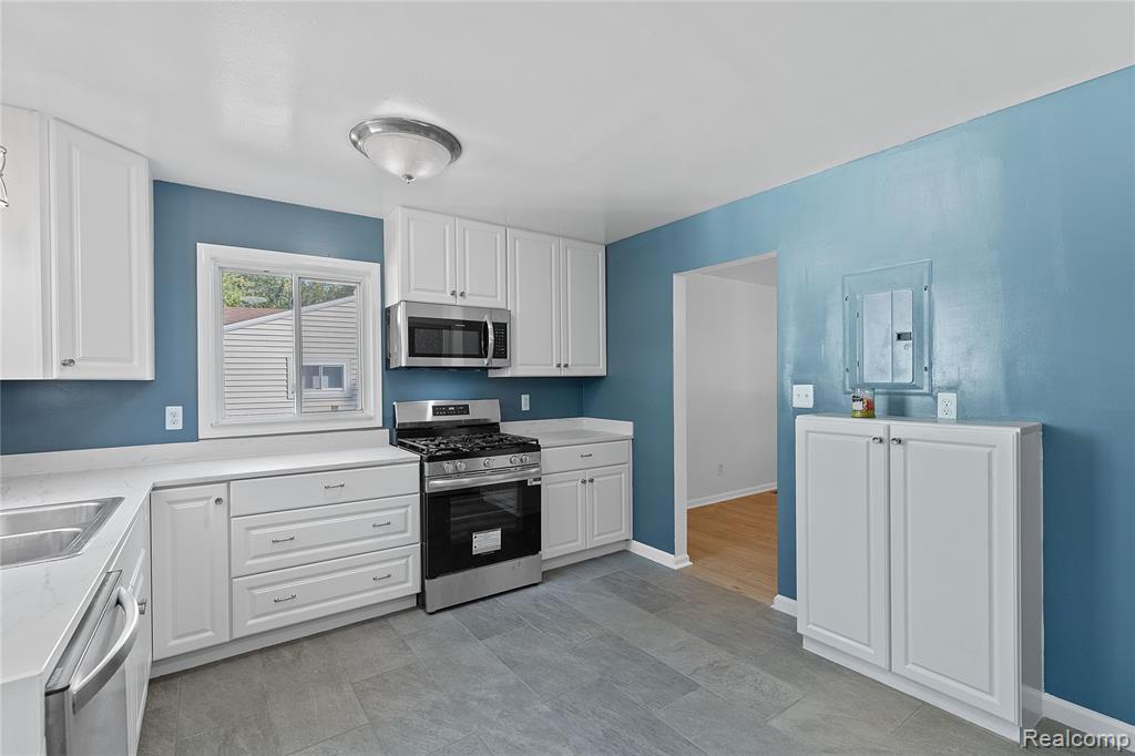 1161 Rambling Road, Ypsilanti, MI 48198 — Photo 8