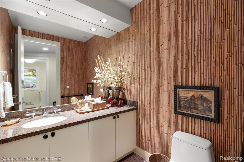4712 Buckby Cross, Bloomfield Hills, MI 48302 — Photo 32