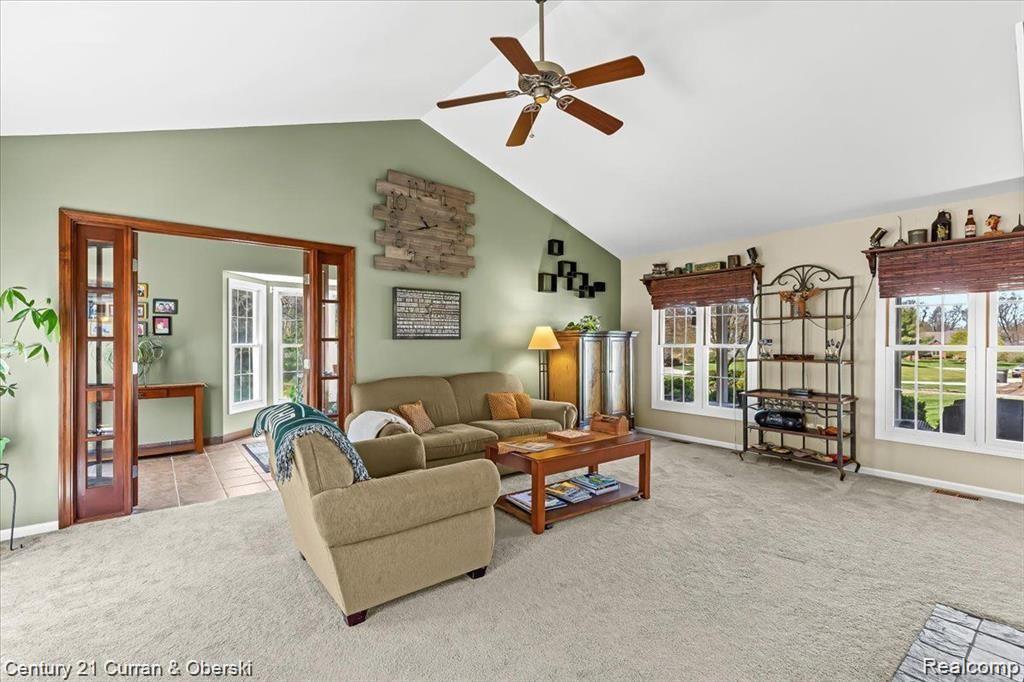 9810 GOLDFINCH Court, Saline, MI 48176 — Photo 4