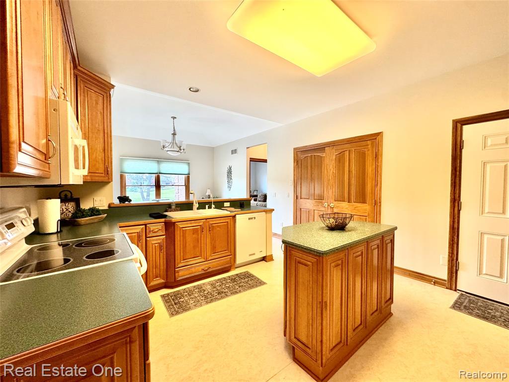 2616 Pebble Beach Drive, Oakland, MI — Photo 11