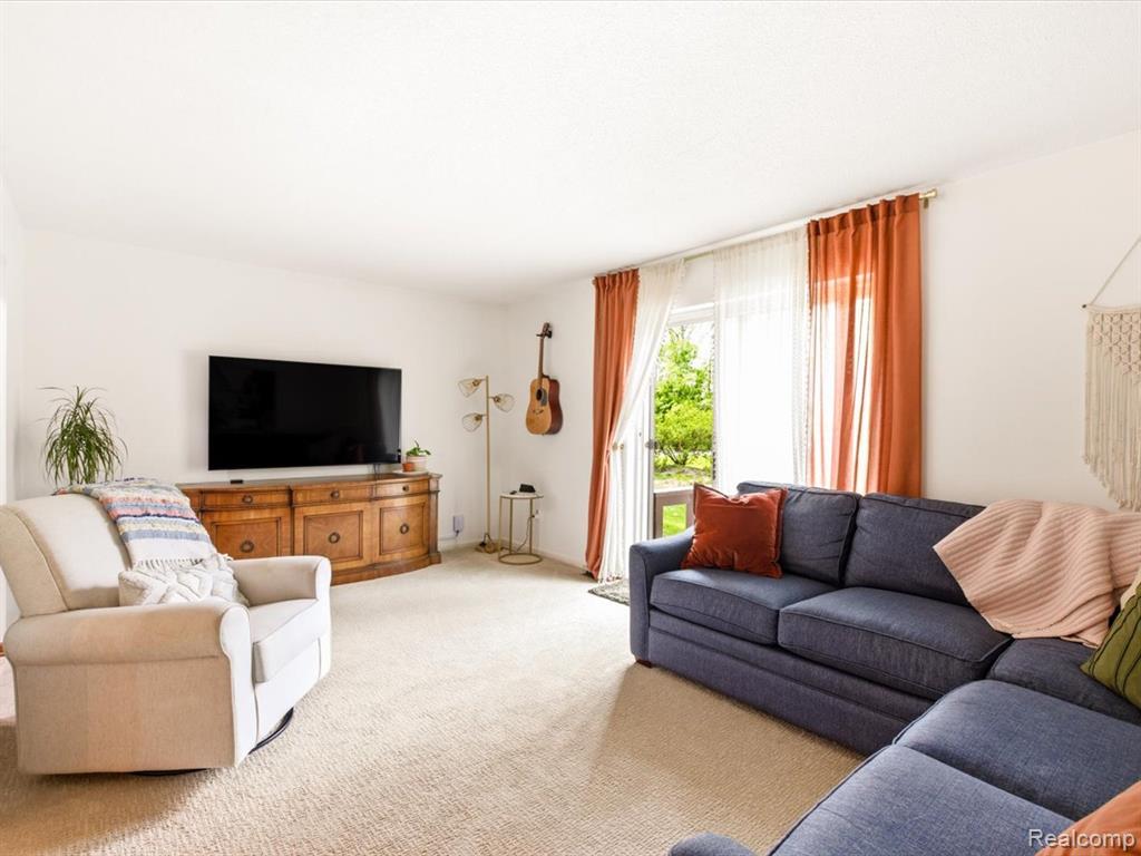 3969 BUTTERNUT Court, C, Port Huron, MI 48060 — Photo 5