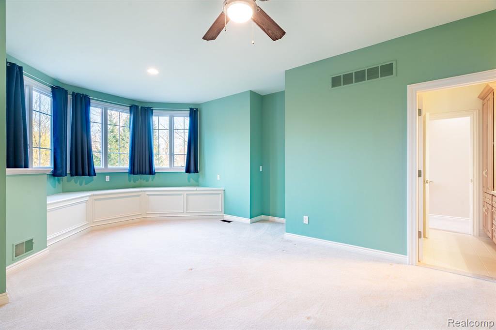 45950 W 11 MILE Road, Novi, MI — Photo 35