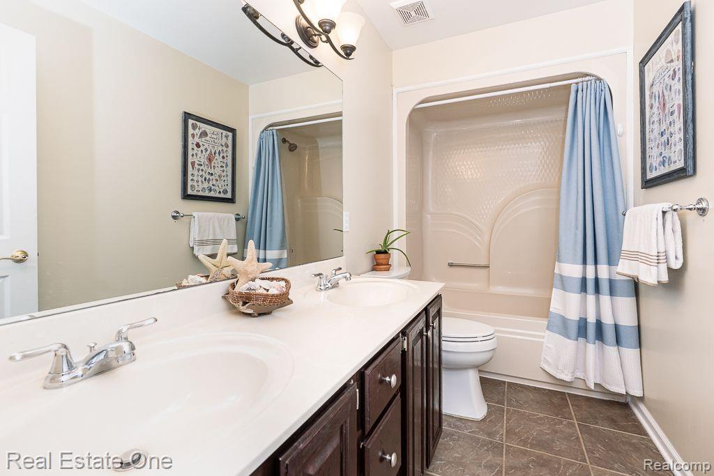 9079 TWIN OAKS, Flushing, MI 48433 — Photo 27