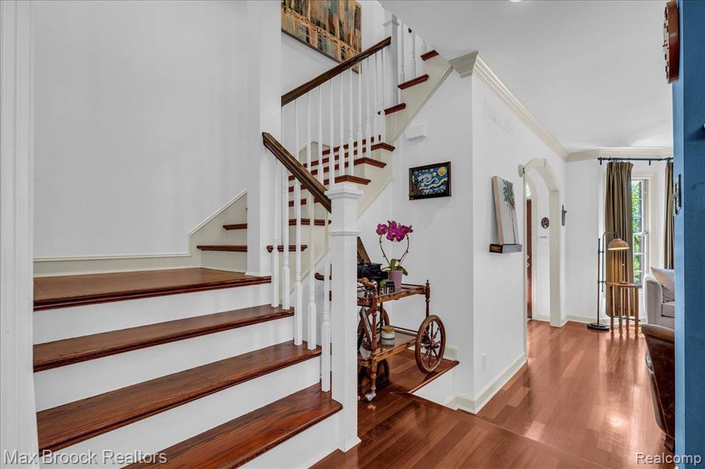 570 TOWNSEND Street, Birmingham, MI 48009 — Photo 12