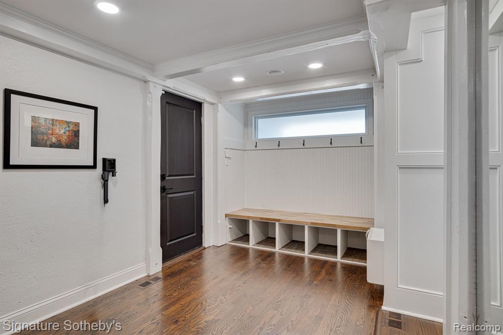 824 Wimbleton Drive, Birmingham, MI 48009 — Photo 19