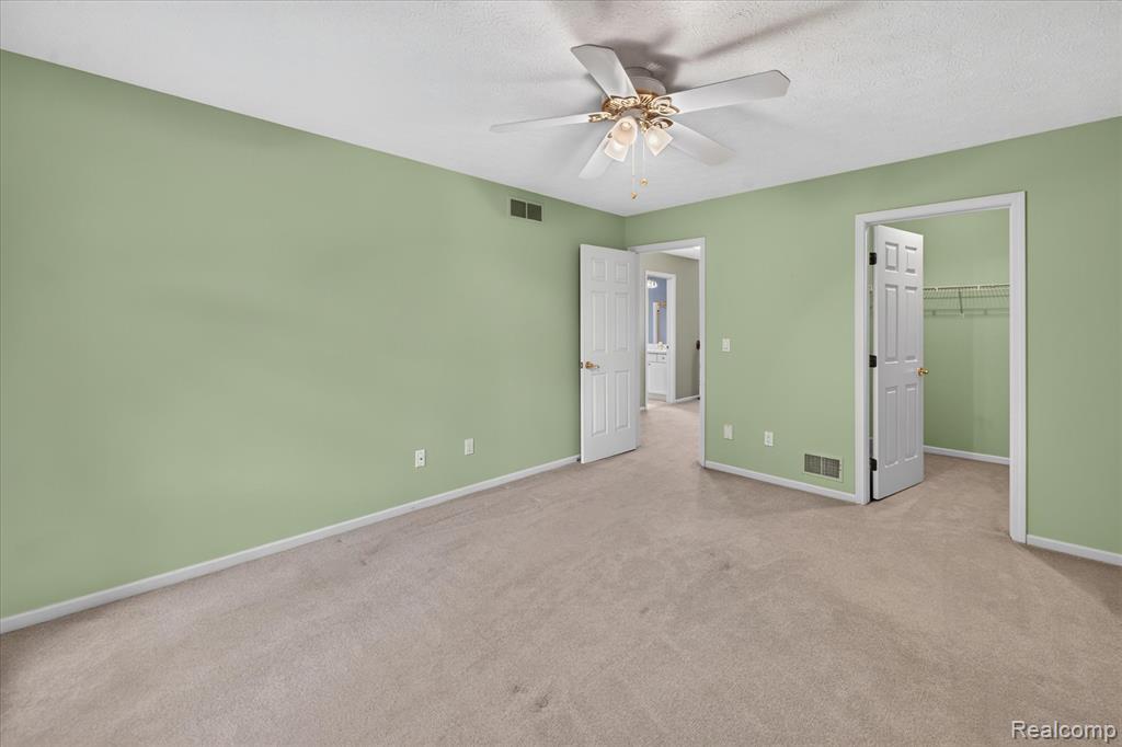 5079 Pinewood Drive, Brighton, MI 48116 — Photo 31