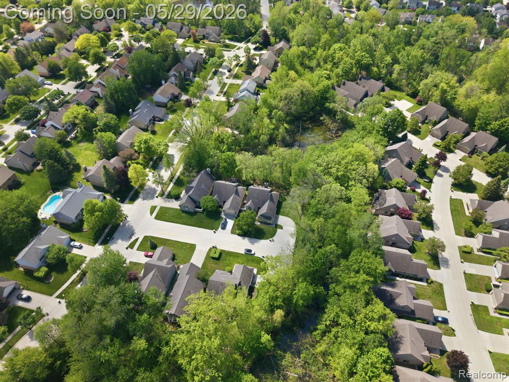 47301 Bramblewood Court, Novi, MI — Photo 51