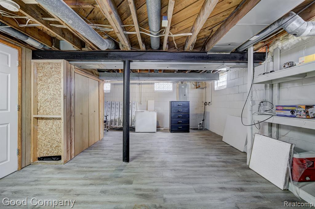 903 ROYAL Avenue, Royal Oak, MI 48073 — Photo 31