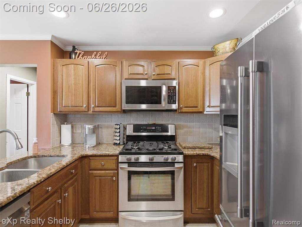 47621 Valley Forge Drive, Macomb, MI 48044 — Photo 9