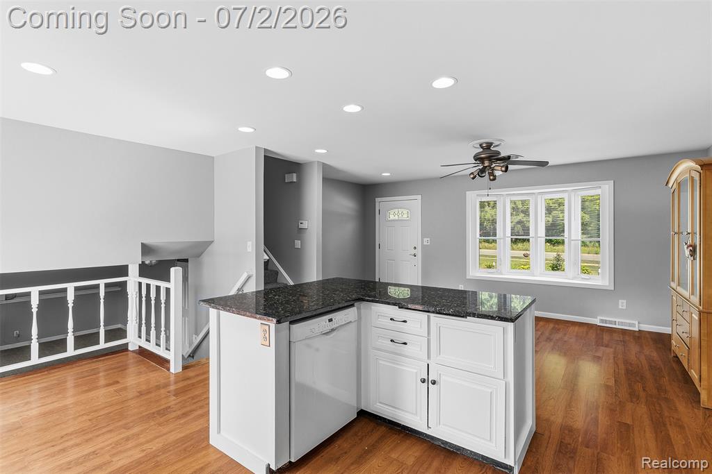 305 East Road, Holly, MI 48442 — Photo 12