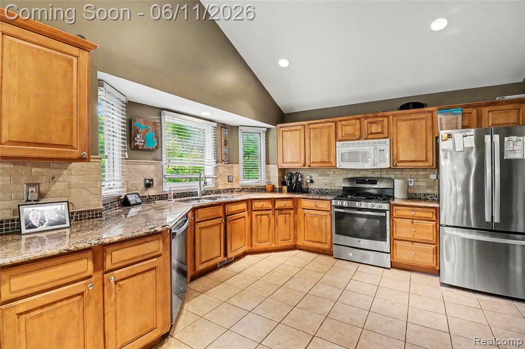57572 Suffield Drive, Washington, MI — Photo 9