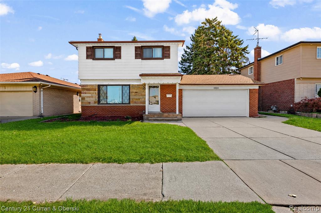 1824 N Beech Daly Road, Dearborn Heights, MI 48127