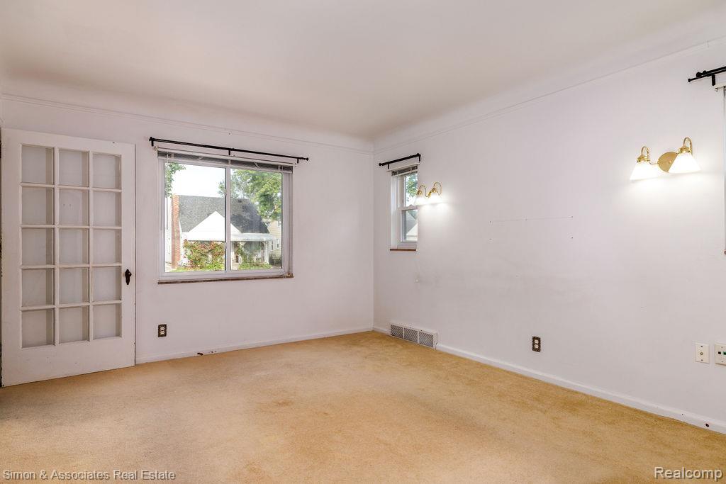 6109 Barrie Street, Dearborn, MI 48126 — Photo 9