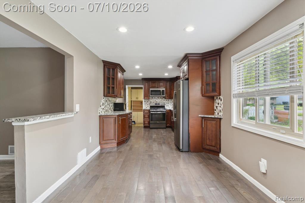 500 TROMBLEY Drive, Troy, MI 48083 — Photo 11