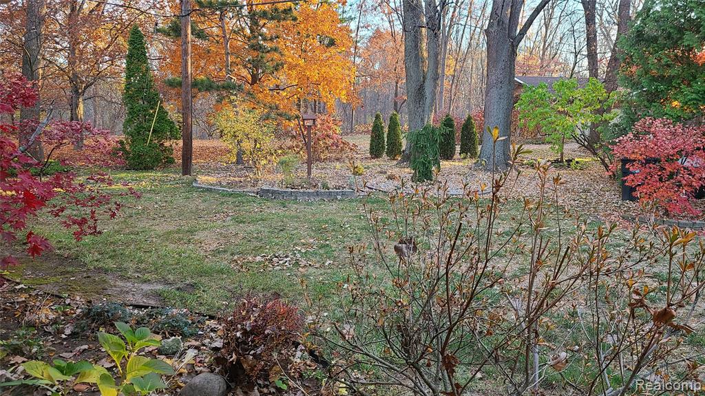 6962 Stockport Drive, Lambertville, MI 48144 — Photo 40