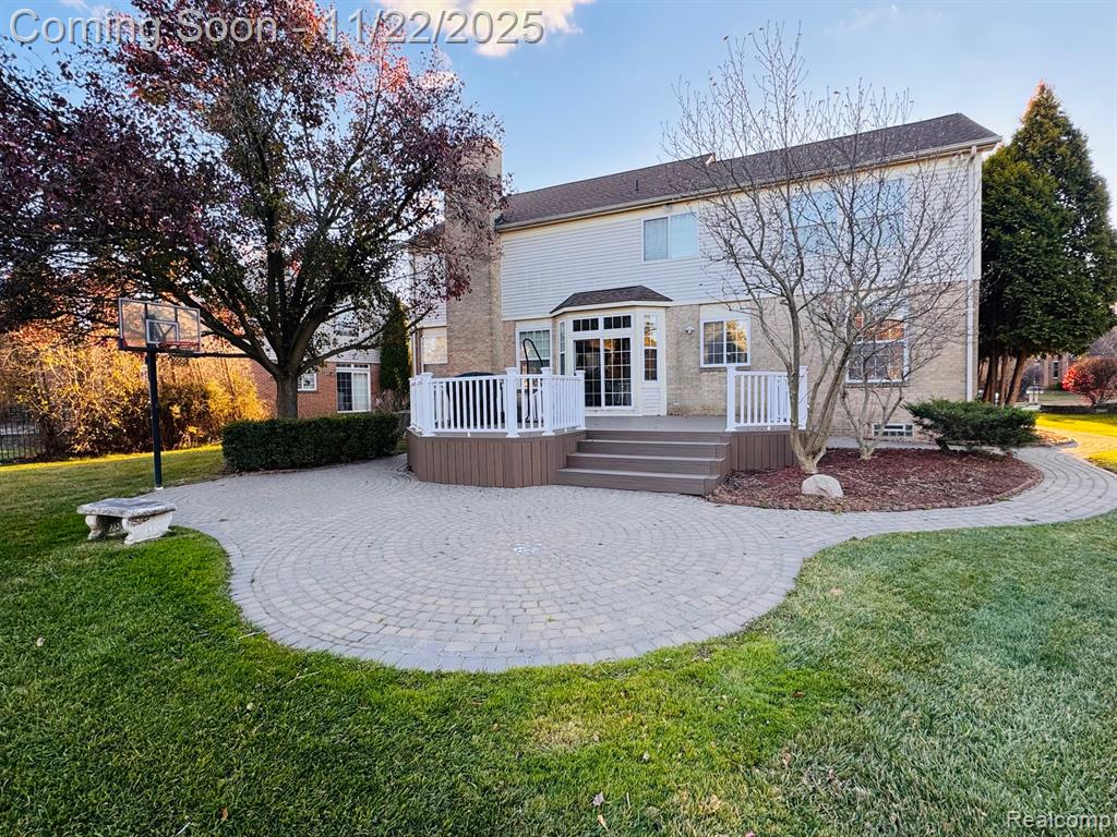 4728 Walden Drive, Troy, MI 48098 — Photo 28