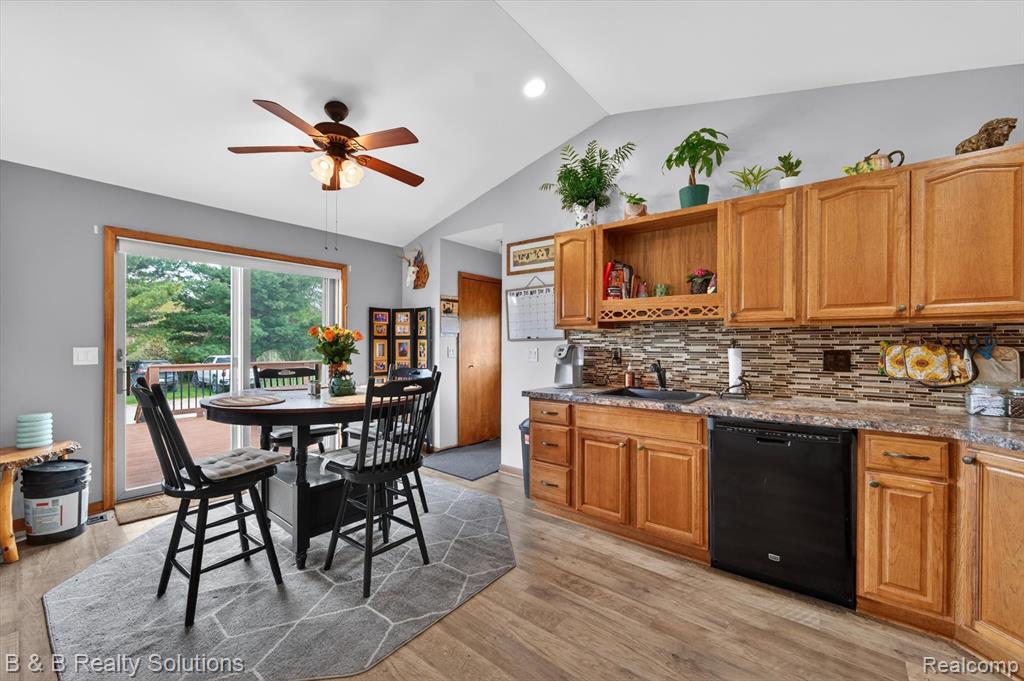 2927 N Blacks Corners Road, Imlay City, MI 48444 — Photo 15