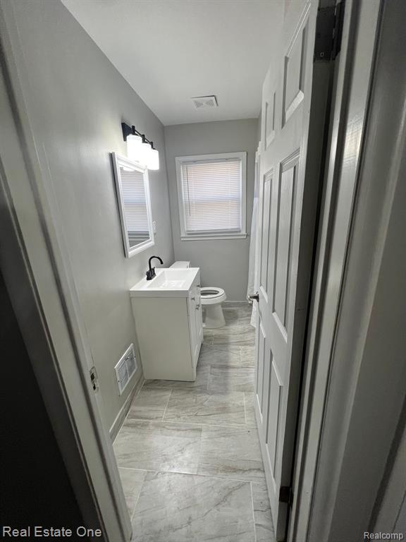 916 STEWART Avenue, Lincoln Park, MI 48146 — Photo 18