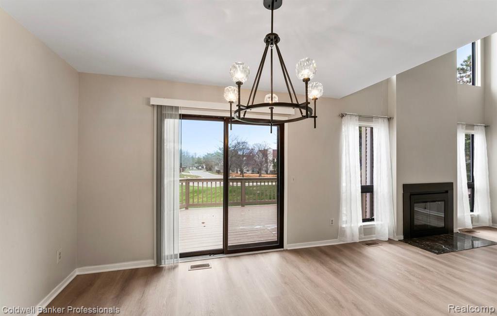 708 Preston Court, Rochester Hills, MI 48307 — Photo 7