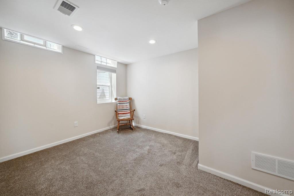 22270 QUAIL RUN Circle, 2, South Lyon, MI 48178 — Photo 33