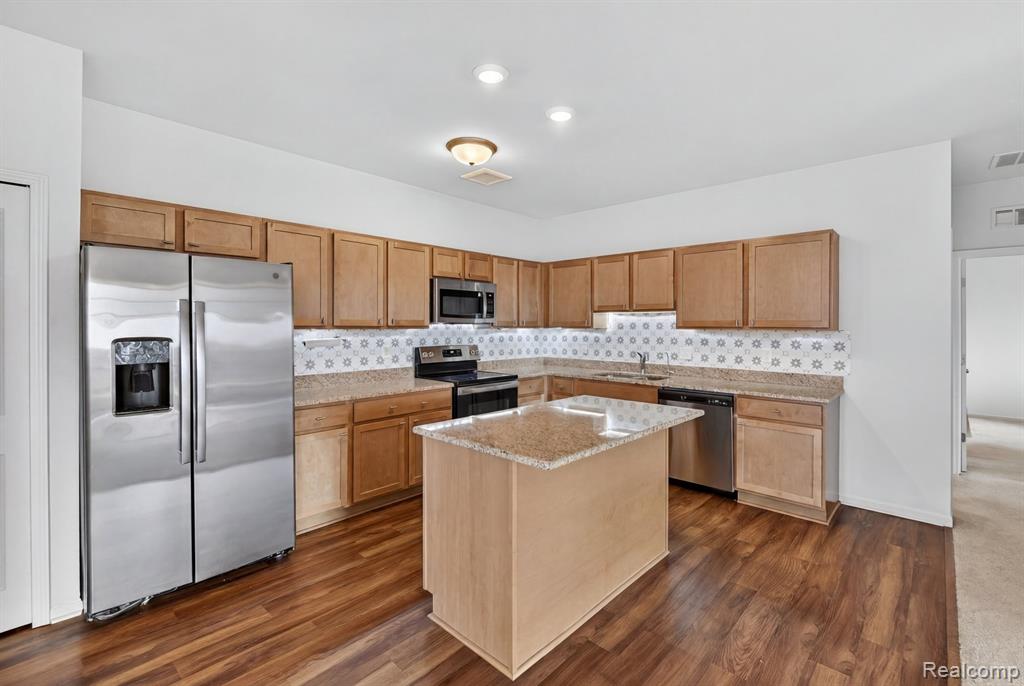9812 Ridge Run, 55, Howell, MI 48855 — Photo 5