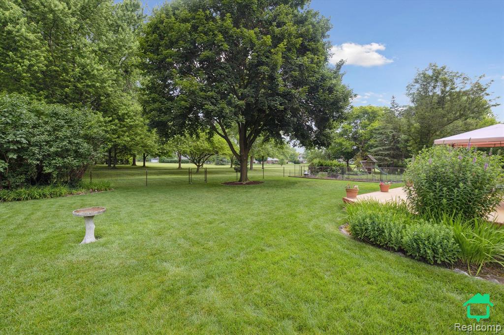 46518 E Oak Manor Court, Canton, MI 48187 — Photo 46