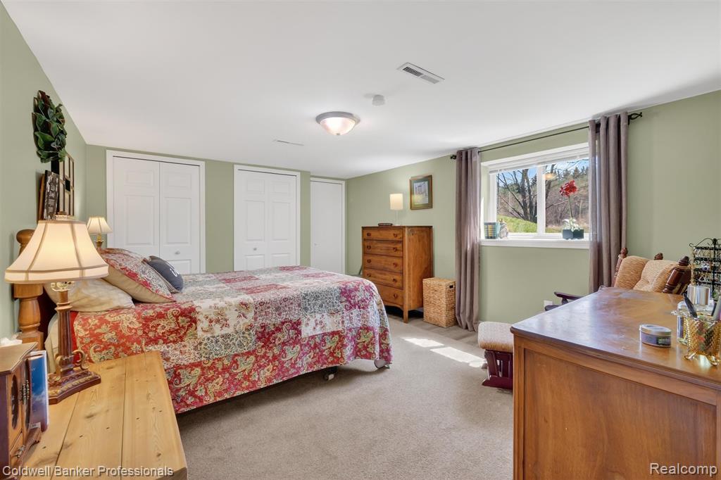 4380 Warwick Circle Drive, Grand Blanc, MI 48439 — Photo 29