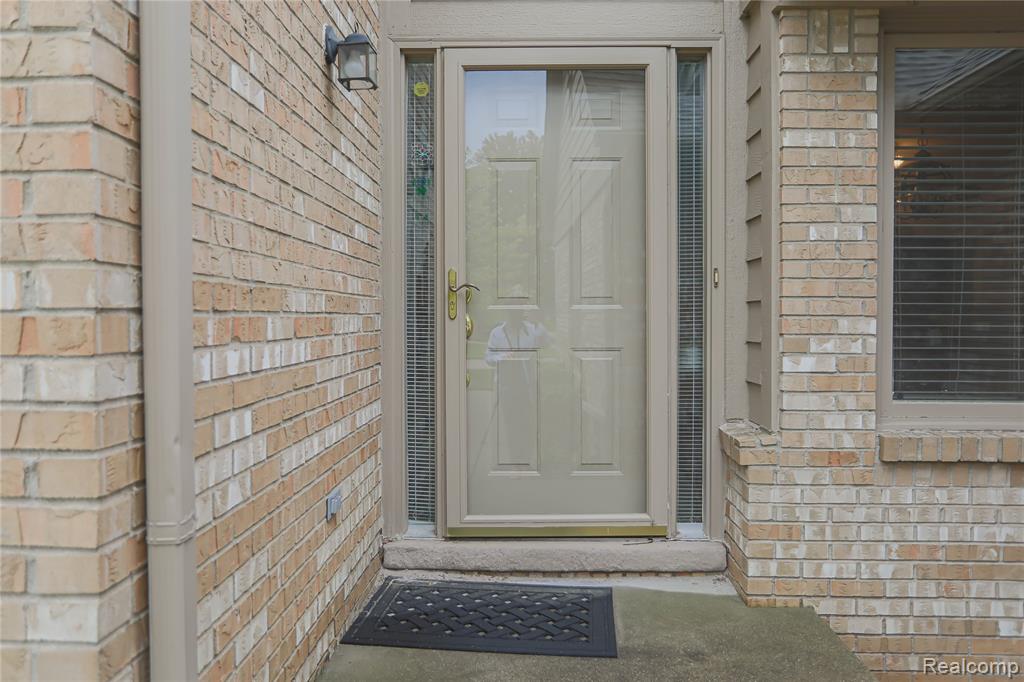 16768 Pearlcreek Court N, Macomb, MI 48042 — Photo 2