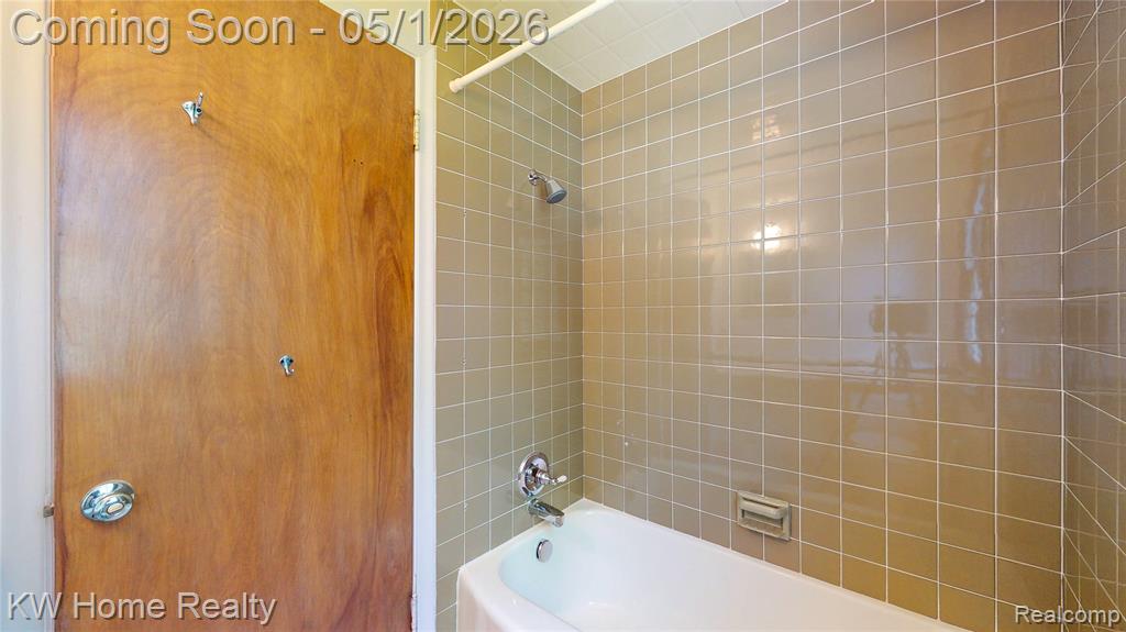 32430 Dohany Drive, Farmington, MI 48336 — Photo 25