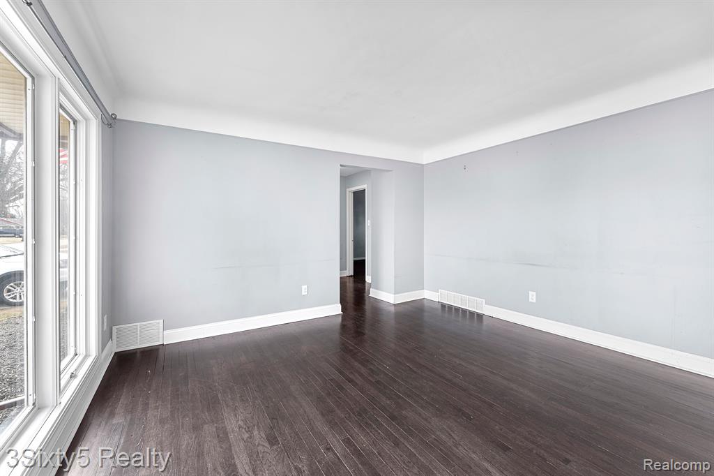 9914 FOX Avenue, Allen Park, MI 48101 — Photo 3