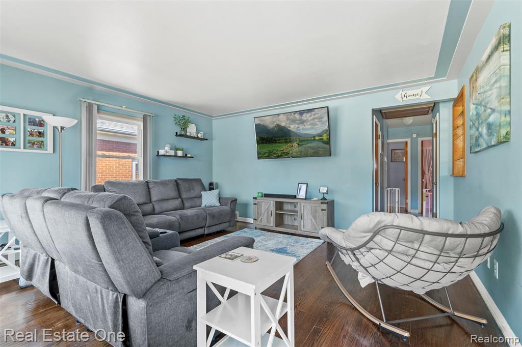 524 Pagel Avenue, Lincoln Park, MI 48146 — Photo 2