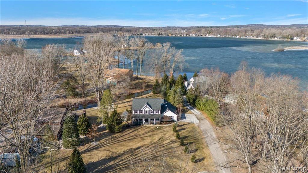 4351 CORDLEY LAKE Road, Pinckney, MI 48169 — Photo 38