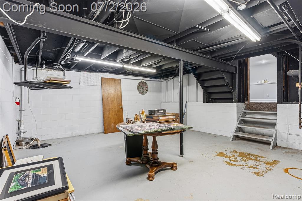 305 East Road, Holly, MI 48442 — Photo 29