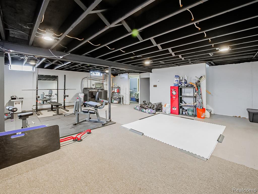 15958 Shadyside Drive, Livonia, MI, 48154